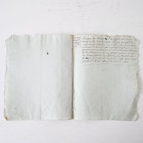 1700年代後期の古い証書(C)