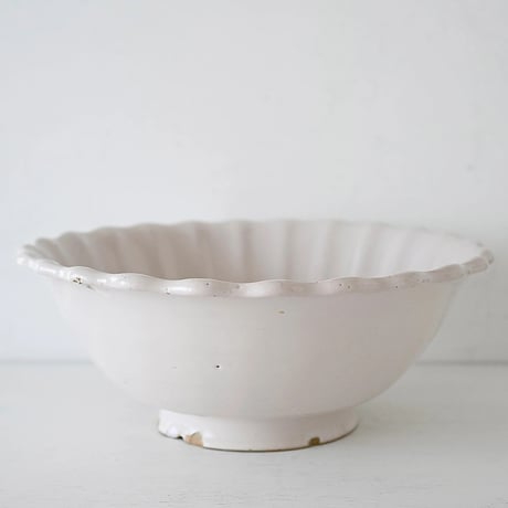 白釉 花輪皿(サラディエ) Φ29.5cm