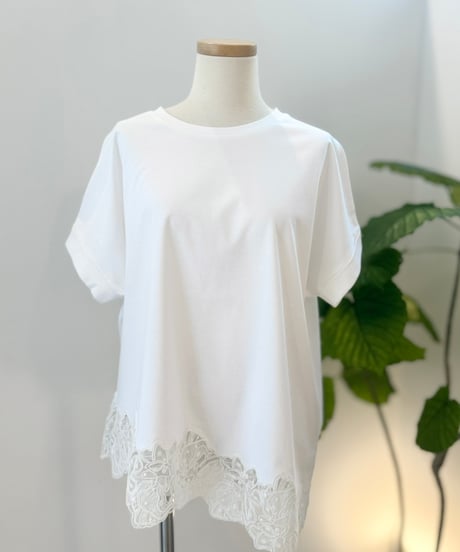 アシメ裾レースTシャツ