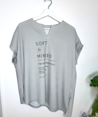 アシメトリー ストライプTシャツ
