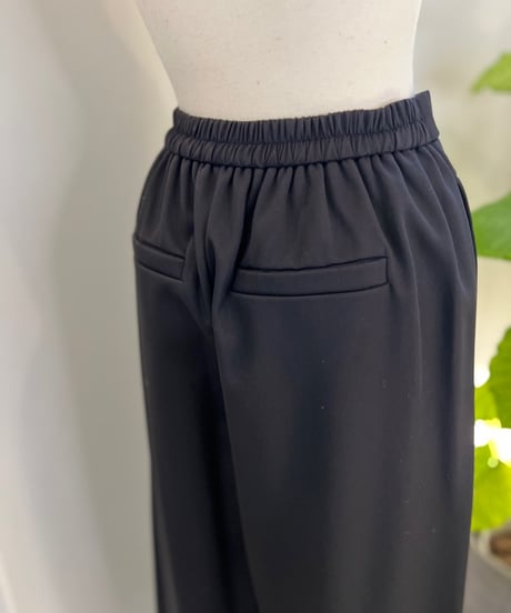 裏起毛ストレッチ タックワイドパンツ