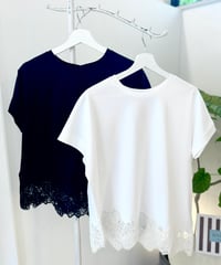 アシメ裾レースTシャツ