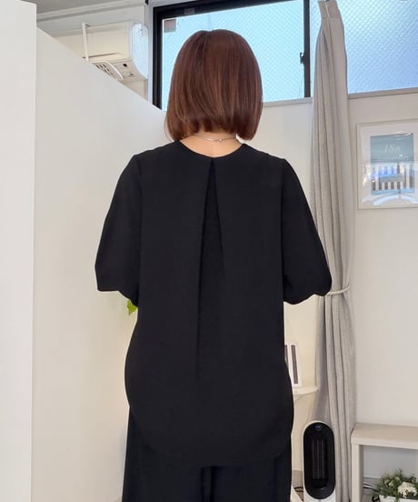 パールキーネックブラウス