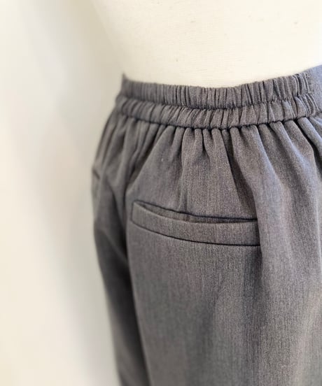 裏起毛ストレッチ タックワイドパンツ
