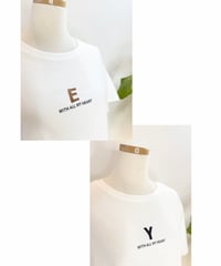 イニシャルロゴTシャツ(E/Y)