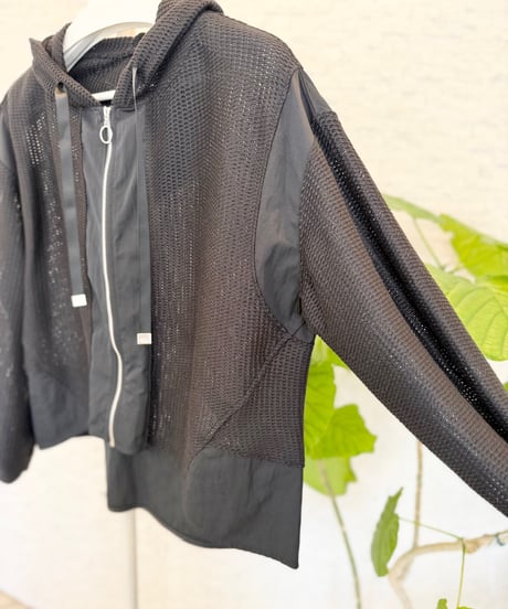 メッシュフーディーブルゾン