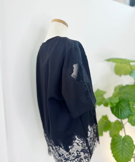 レースエンブロTシャツ