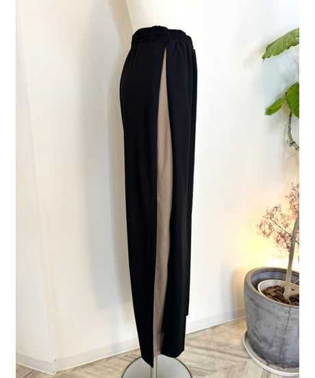 配色パンツ