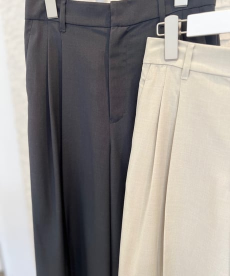 シャンブレー タックパンツ