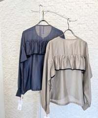 バックフリル ブルゾン