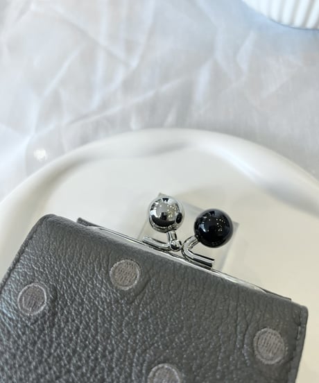 【再入荷】新色・アクリル玉３つ折り財布