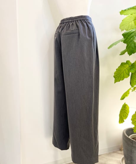 裏起毛ストレッチ タックワイドパンツ