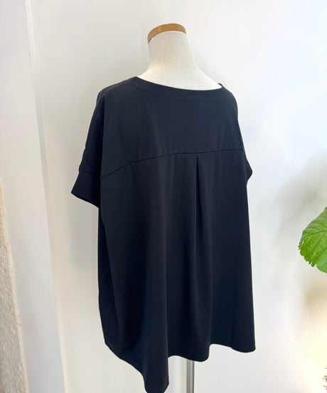 " ArIes " ロゴTシャツ