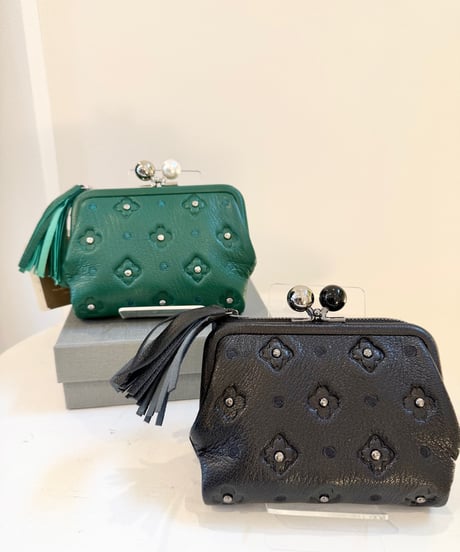 サクラスタッズ２つ折り財布