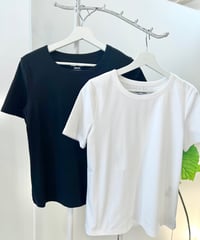 フライス ミニマルTシャツ