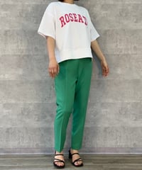 テーパードパンツ