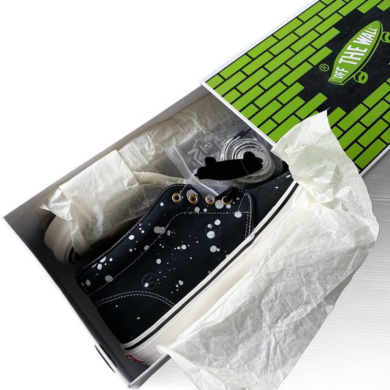 OG CHUKKA LX Circle V & Splatter by VANS Vault OG CHUKKA LX Circle V & Splatter by VANS Vault