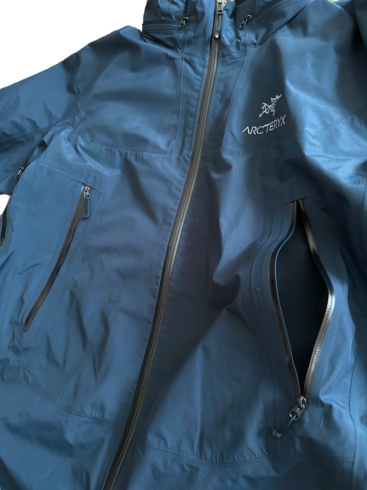 Beta AR by ARC'TERYX | instantbootleg store Beta AR by ARC'TERYX | instantbootleg store