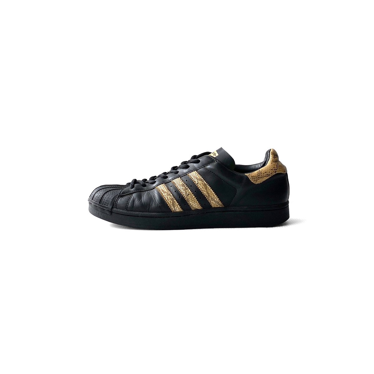 Adidas superstar reptile sales noir