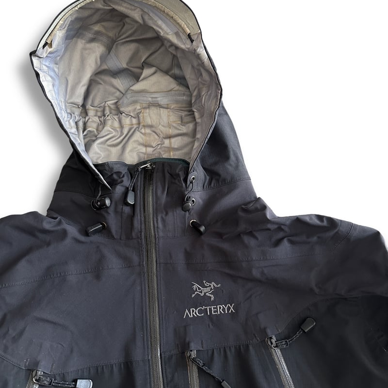 Theta AR Gore Tex XCR by Arc'teryx | instantboo...