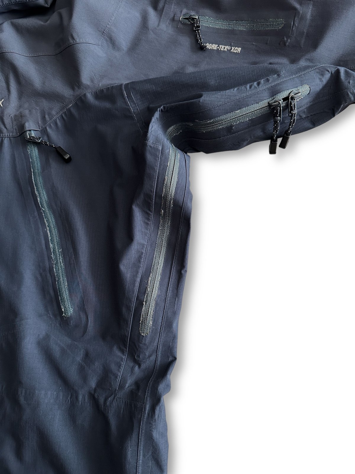 Theta AR Gore Tex XCR by Arc'teryx | instantboo Theta AR Gore Tex XCR by Arc'teryx | instantboo
