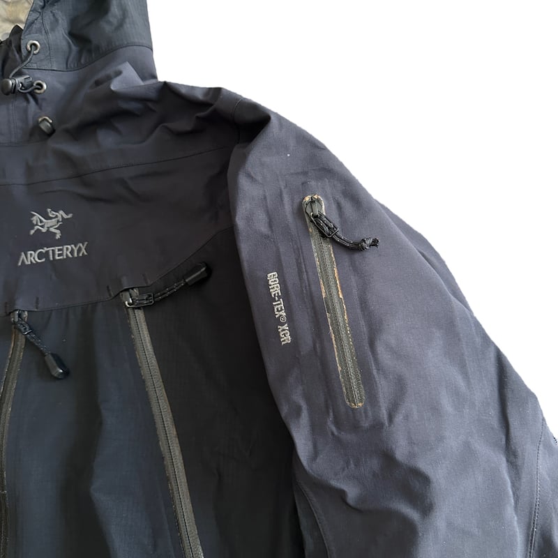 Theta AR Gore Tex XCR by Arc'teryx | instantboo