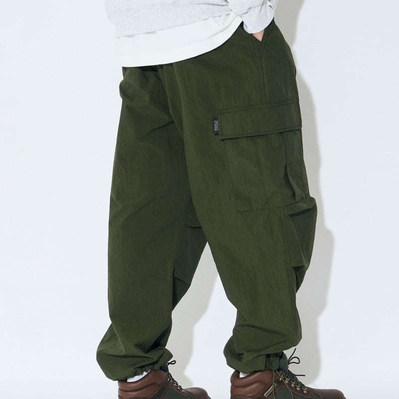 BIG CARGO PANT - SEDAN ALL-PURPOSE - | instantb...