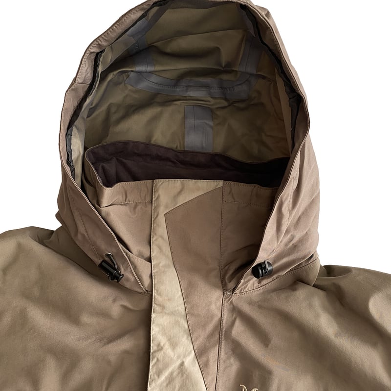 Gore Tex XCR Mt.Parka Sand by Marmot | instant