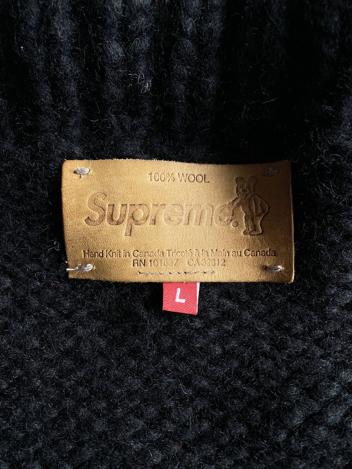 supreme フェイク