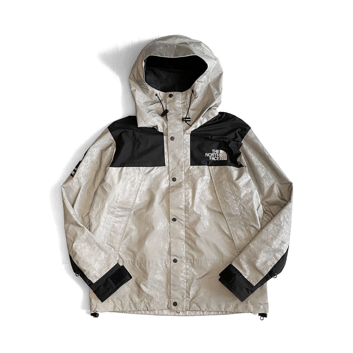 Reflective 3M Mountain Parka by Supreme | insta
