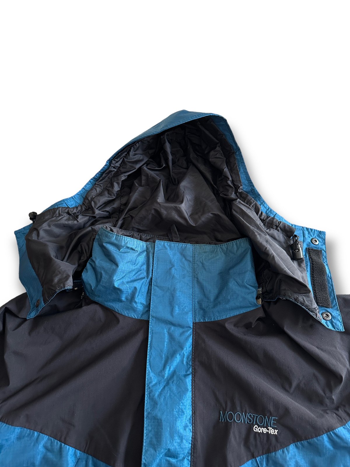 Gore Tex JKT by MOONSTONE