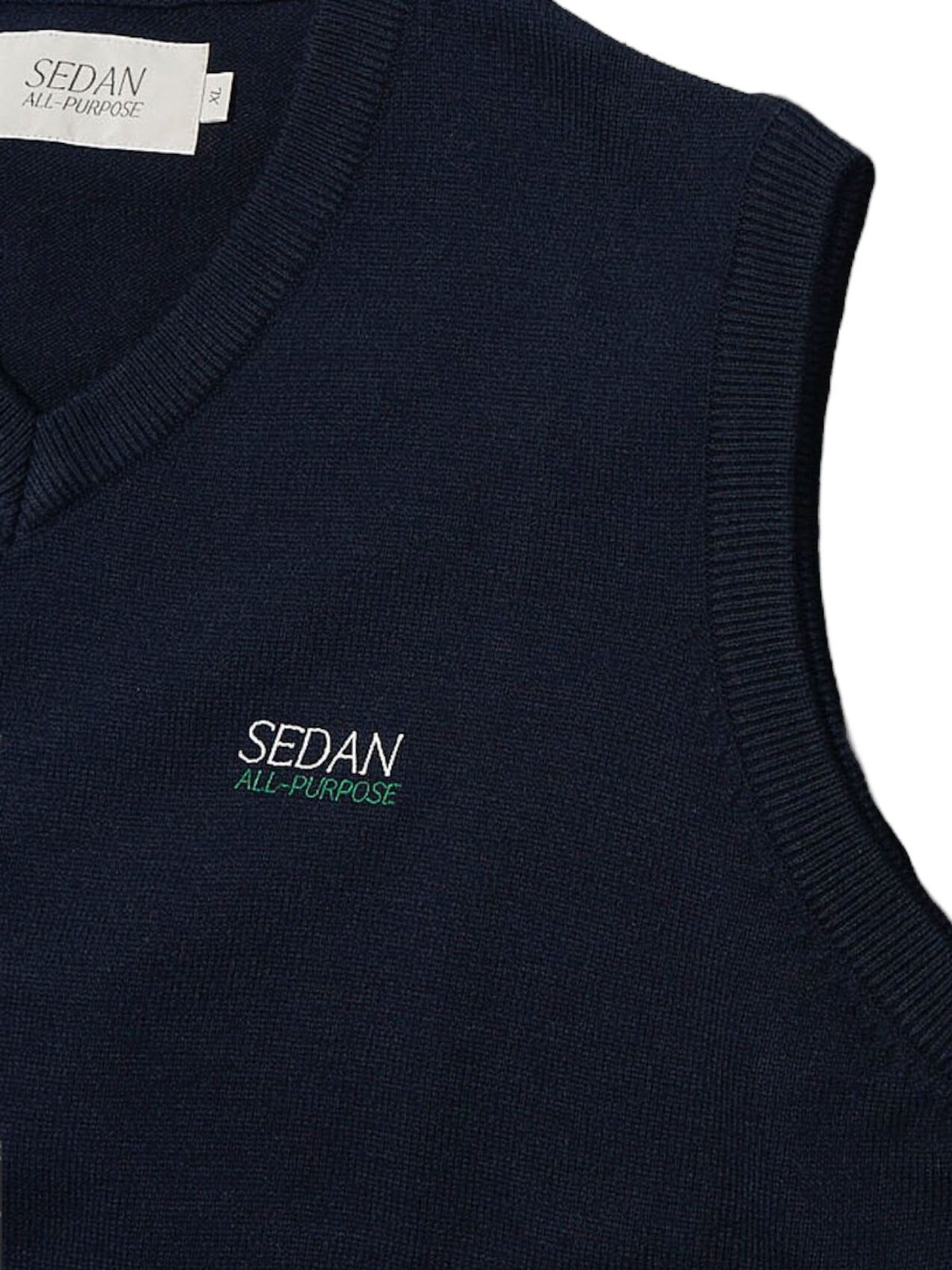SEDAN ALL-PURPOSE ロゴ刺繍 Vネックベスト ニット TECH LOGO KNIT VEST - SEDAN ALL-PURPOSE - | ins