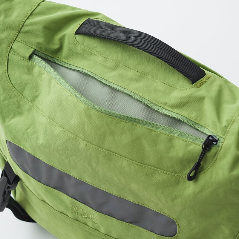OVERDYED NYLON MESSENGER BAG - SEDAN ALL-PURPOS OVERDYED NYLON MESSENGER BAG - SEDAN ALL-PURPOS