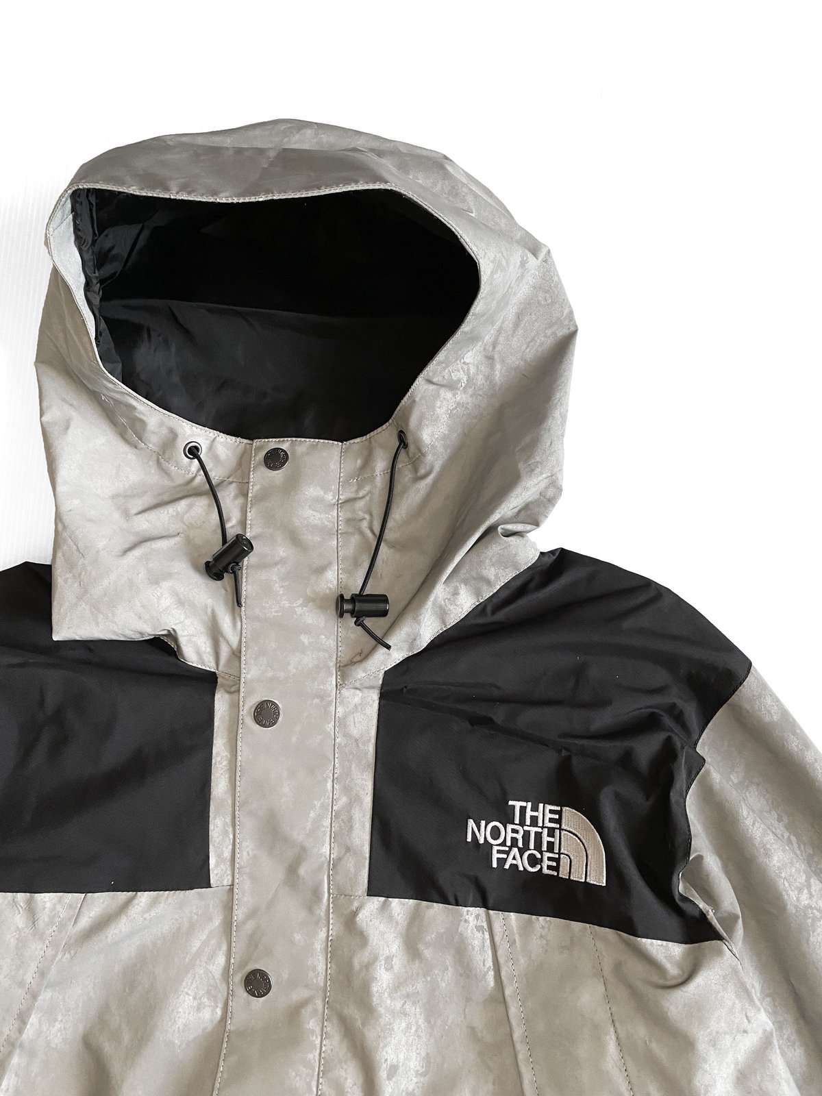 Reflective 3M Mountain Parka by Supreme | insta