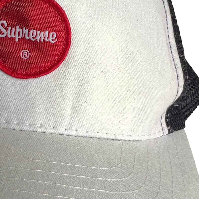 SUPREME ホワイト トラッカーキャップ ☆2024SS WEEK8☆Supreme Box Logo Mesh Back New Era (Supreme