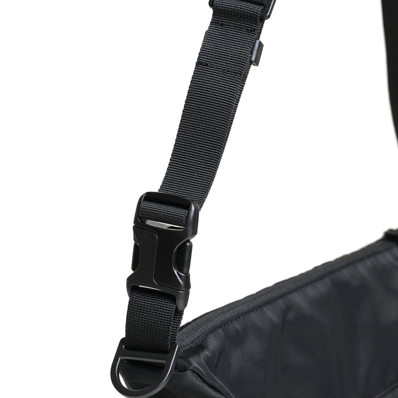 TAPE FRINGE SHOULDER BAG -BAICYCLON- | instantb