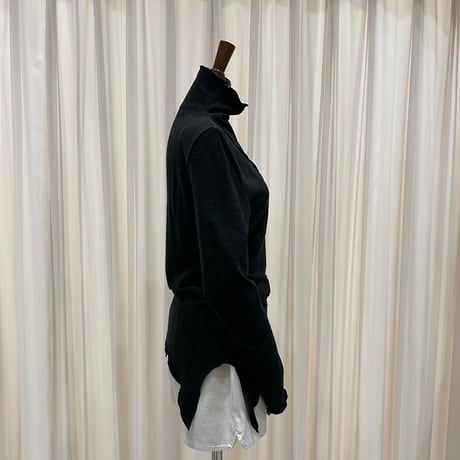 《予約販売》Asymmetric Cut Tee