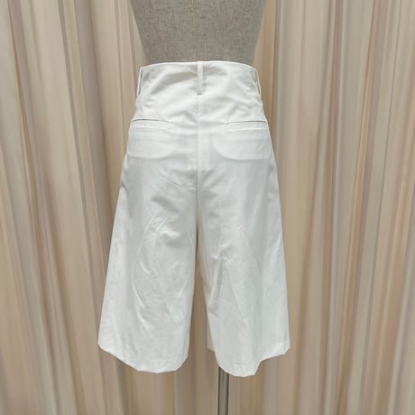《即日発送📦》Flat-Front Bermuda Shorts