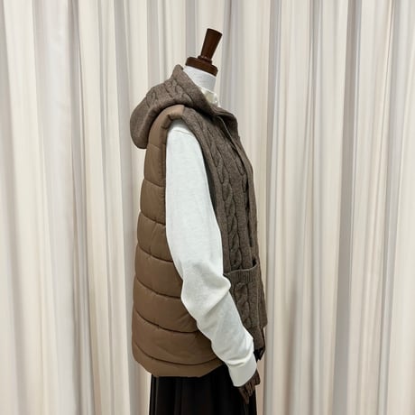 《予約販売》再入荷🖤Cable Knit Quilted Hood Vest