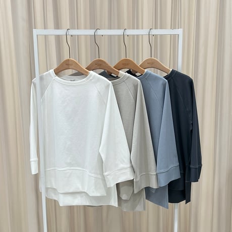 《予約販売》Oversized Slit Sweatshirt