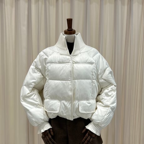 《予約販売》再入荷❣️Henley Stitch Down Jacket