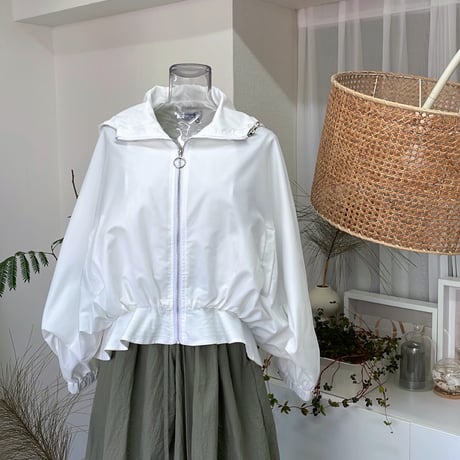 《即日発送》人気アイテム❣️STUNNING Frill hoodie blouson