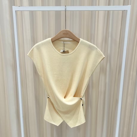 《予約販売》Button Drape Knit