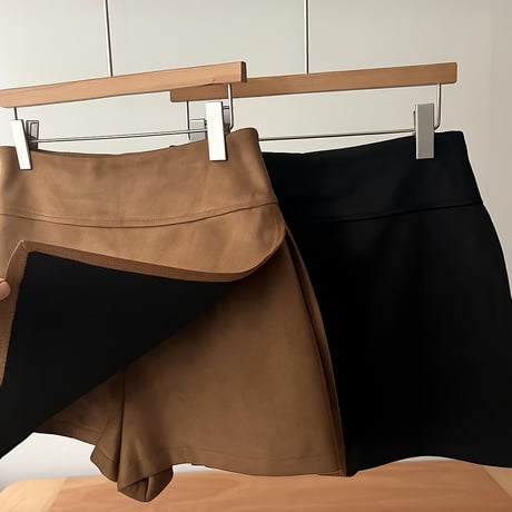《予約販売》Suede Slit Shorts