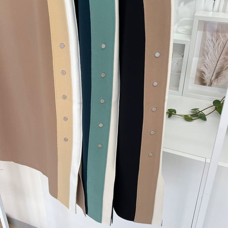 《一部即日発送》STUNNING Line skirt