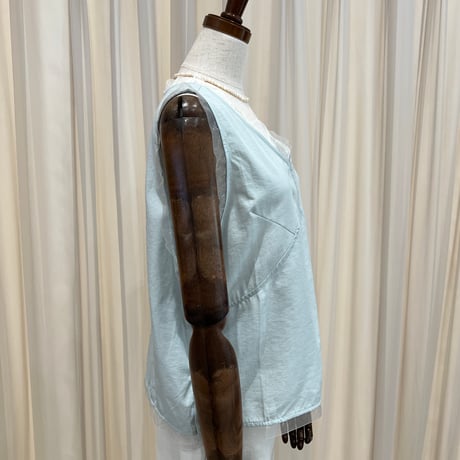 《即日発送📦》残りわずか💦 Organdy v-neck blouse