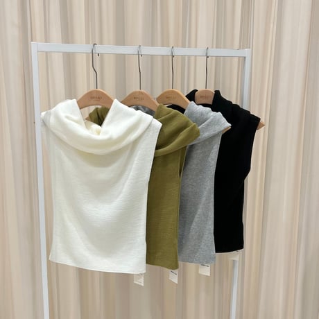 《予約販売》Damian Off-Shoulder Knit
