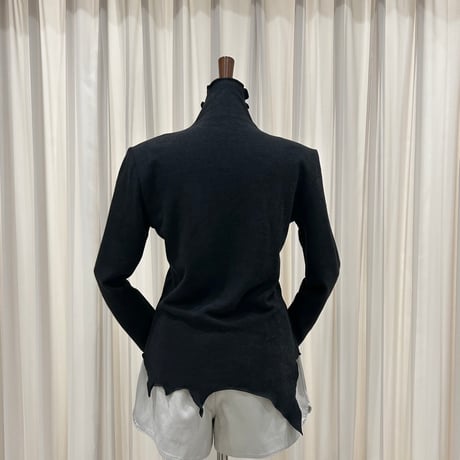 《予約販売》Asymmetric Cut Tee