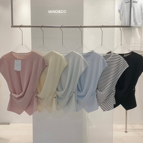 《予約販売》Button Drape Knit