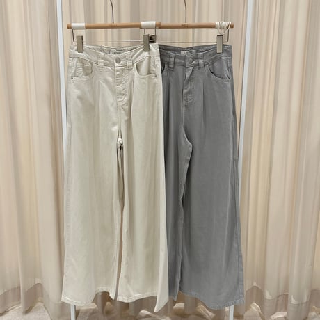 《予約販売》Pintuck Semi-Wide Denim
